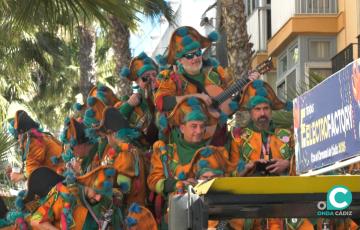 Coro en las calles de Cádiz