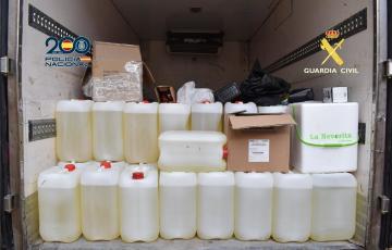 Material intervenido en un vehículo de transporte en la Bahía de Cádiz