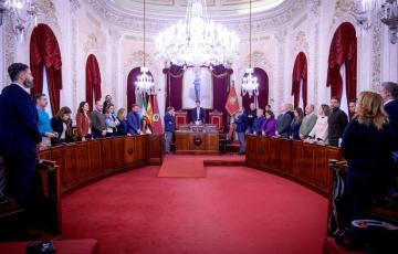 Minuto de silencio este jueves en el Pleno por el fallecimiento de una persona sin hogar en Cádiz