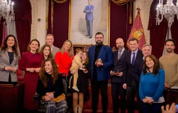 Foto final tras el acto de todos los protagonistas