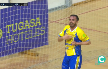 Poti muestra la alegría tras conseguir uno de los tantos del choque