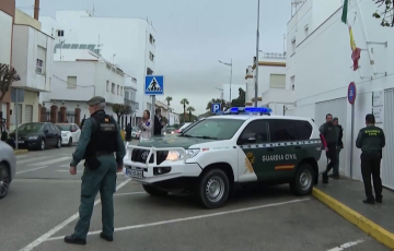 Agentes de la Benemérita en la localidad gaditana