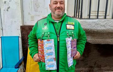 El vendedor que ha repartido la fortuna entre los isleños 