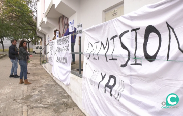 Trabajadores de la entidad concentrados este martes 