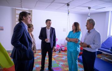 El alcalde de Cádiz, Bruno García, en instalaciones de la entidad