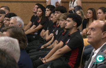  Primera promoción del Ciclo Formativo de Grado Medio de Emergencias y Protección Civil de la provincia de Cádiz del IES Cornelio Balbo.