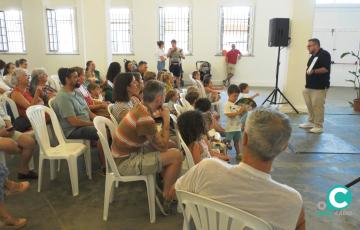 José Carlos Román durante la presentación de sus Cuentos Animados 