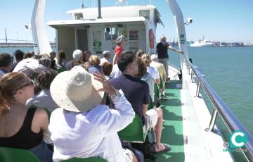 El Catamarán tiene dos líneas que unen Cádiz, Rota y el Puerto. 