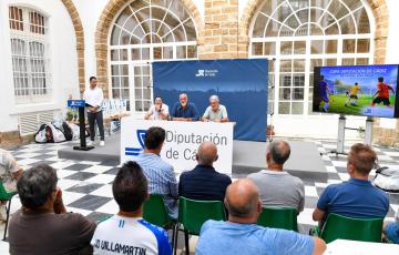 Un momento del acto celebrado con la presencia de autoridades institucionales