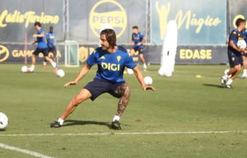 Campaña en la sesión desarrollada en la Ciudad Deportiva Bahía de Cádiz (Foto: Cádiz CF)