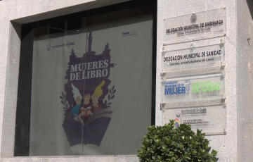 Fachada de la Fundación de la Mujer en la capital gaditana