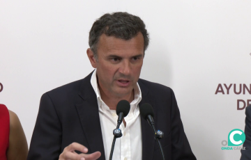 El regidor gaditano durante la rueda de prensa de la Junta de Gobierno Local de este viernes