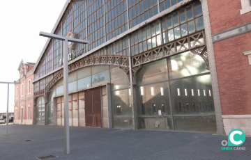 Portada del antiguo vestíbulo de la estación de trenes de plaza de Sevilla en donde esta prevista la futura ubicación