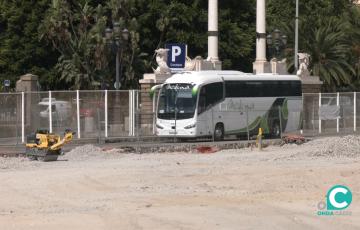 La presidenta de la Autoridad Portuaria incide en que los trabajos de la primera fase van a buen ritmo.