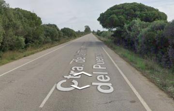 Carretera de la Torre del Puerco, a su paso por la zona de Roche