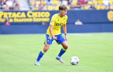 De la Rosa en un partido de la pasada temporada (Foto: Cádiz CF)