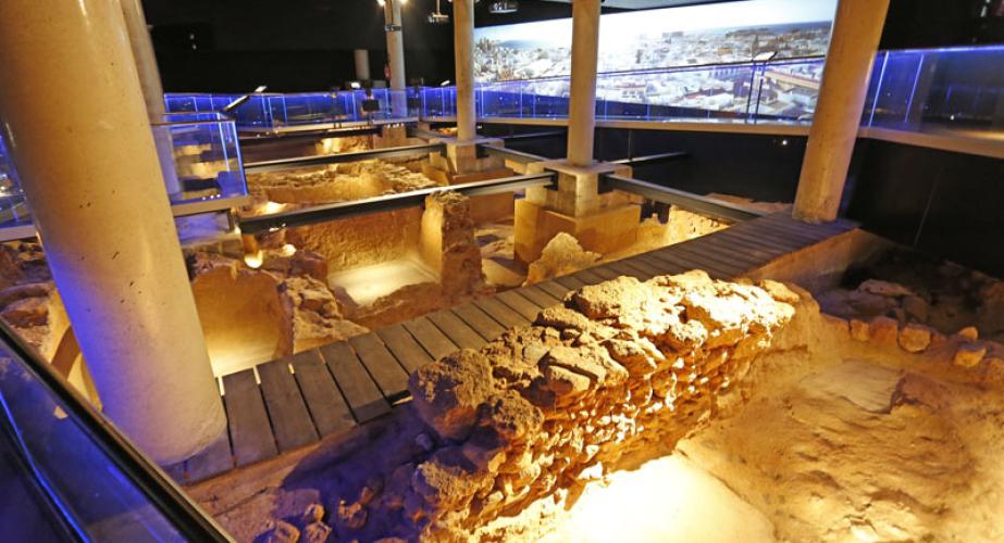 Descubre el yacimiento arqueológico gadir