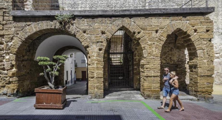 Ruta el cádiz medieval y las puertas de tierra