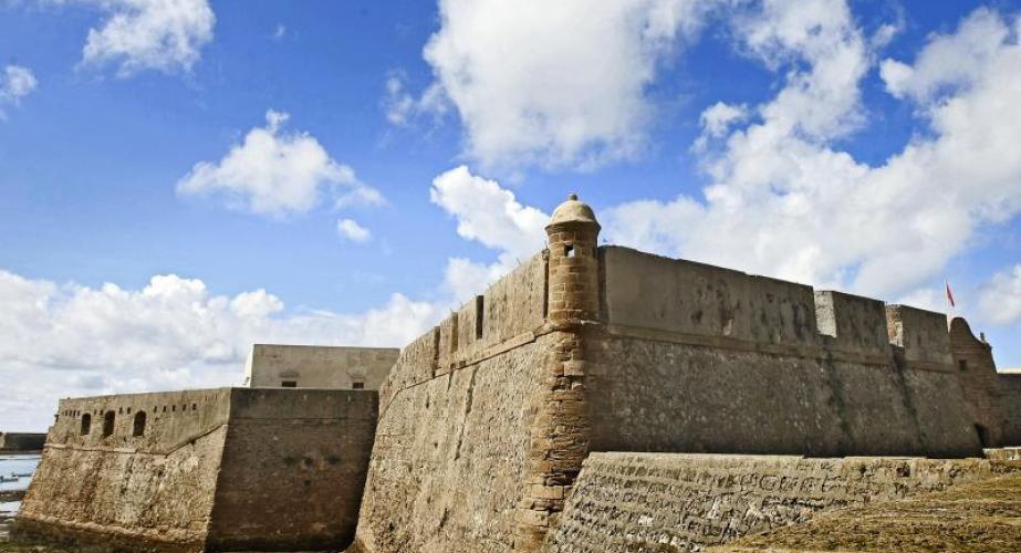Ruta de castillos y baluartes de cádiz