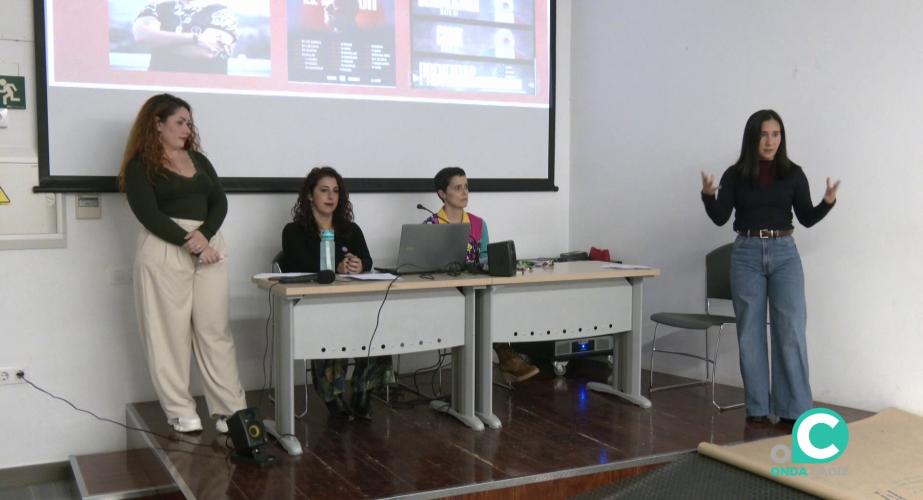 Distintas ponencias e intervenciones jalonaron el encuentro participativo