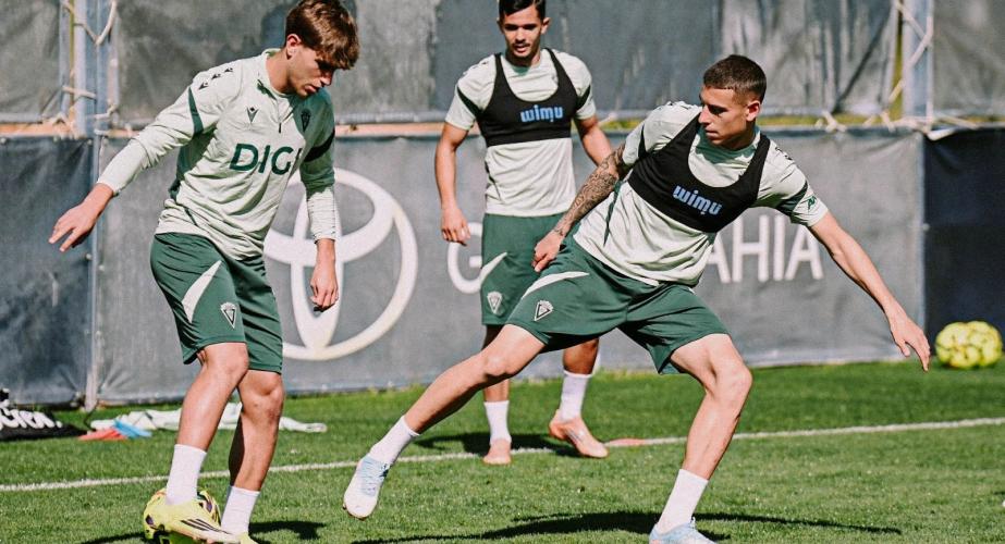 Sesión de entrenamiento del Cádiz CF, en una imagen de archivo. 
