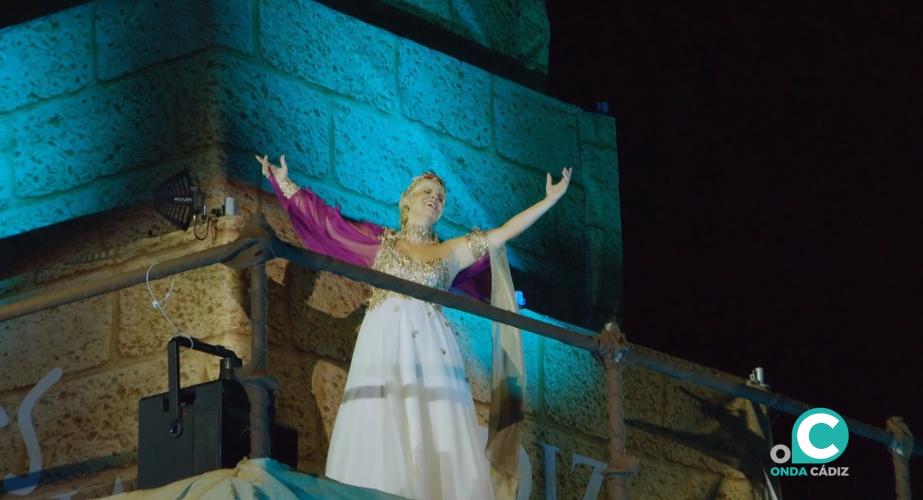 La cantante Pasión Vega interpretando la pieza ‘Foedus’.