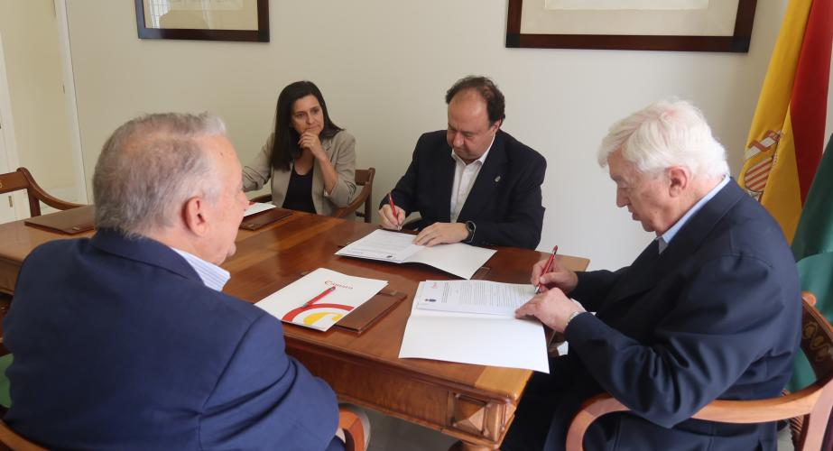 Convenio de colaboración Cámara de Comercio y UCA