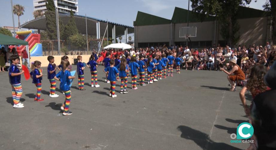 Alumnado del CEIP Tierno Galván