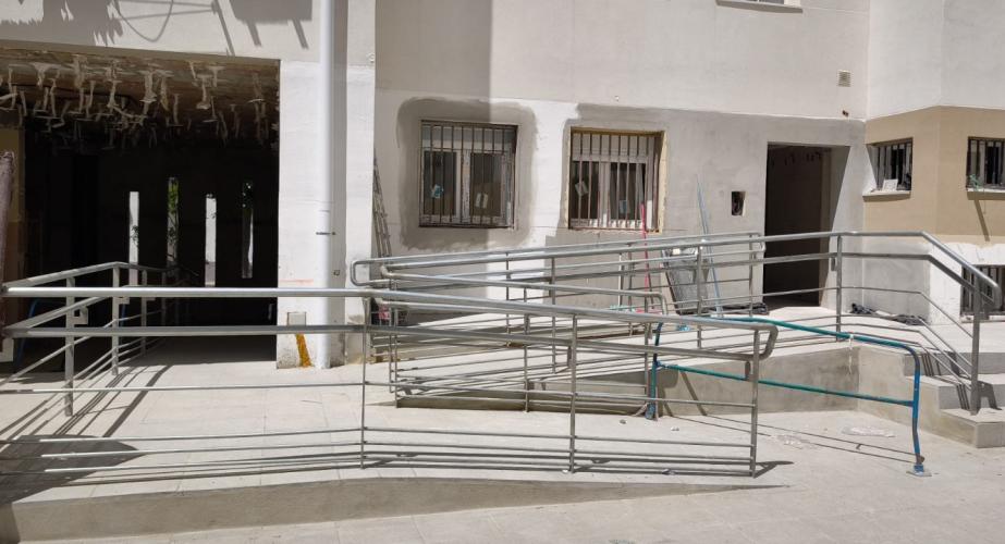 La promoción se encuentra en el barrio de Trille, y está formado por ocho bloques distribuidos alrededor de un patio central