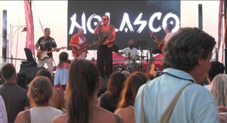 Mucho público disfruto de los recitales en la zona de la playa