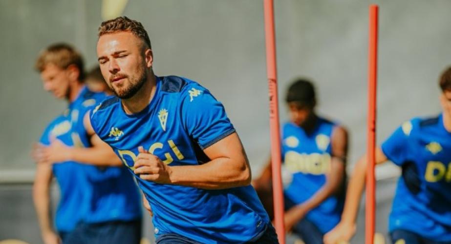 Ontiveros aún no está apto para competir (Foto: Cádiz CF)