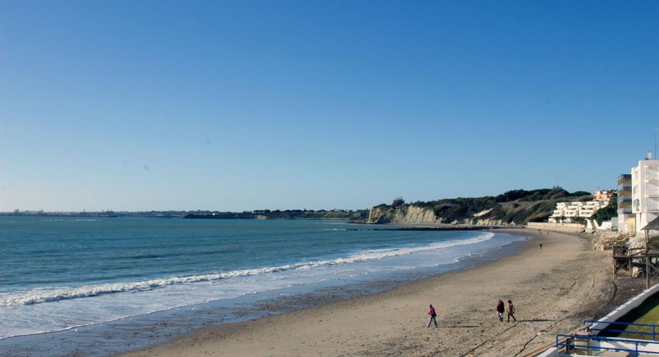 Playa de Fuentebravía de El Puerto en una imagen de archivo
