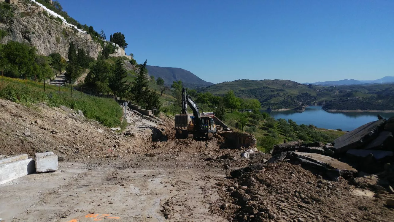 noticias cadiz  Zahara de la Sierra.jpg