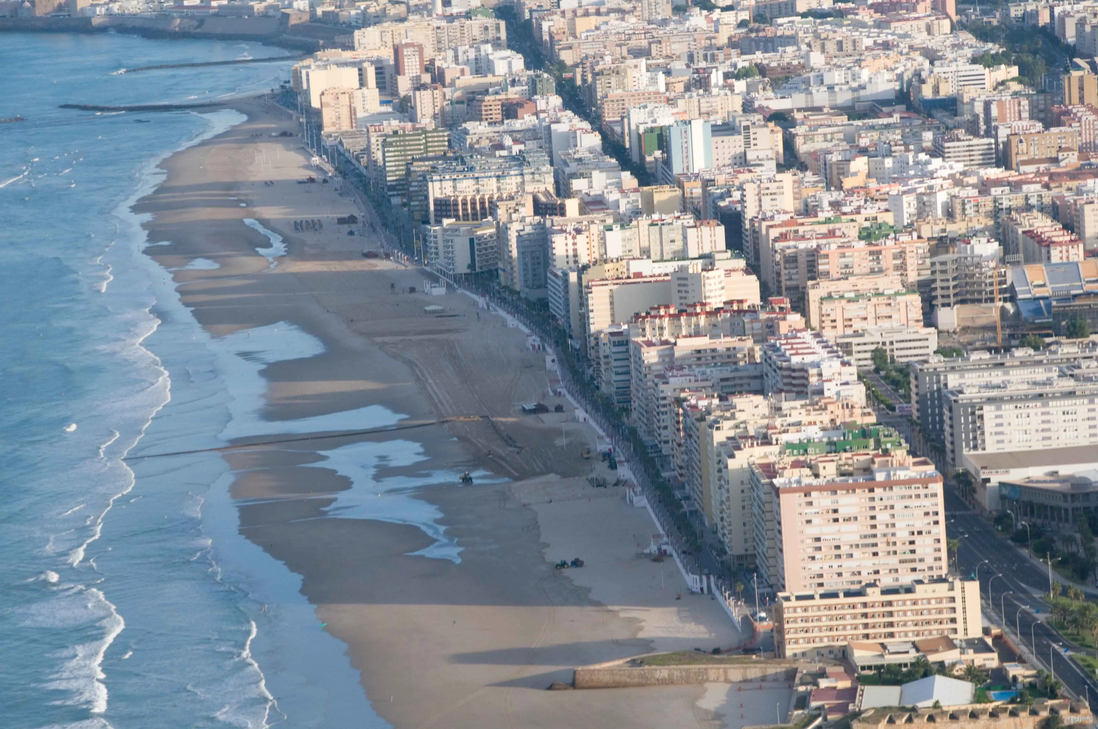 noticias cadiz playa victoria paseo maritimo_0_1.jpg