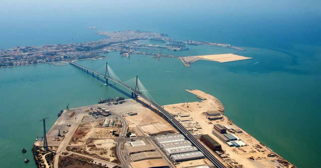 noticias cadiz puerto bahía de cadiz_0.jpg