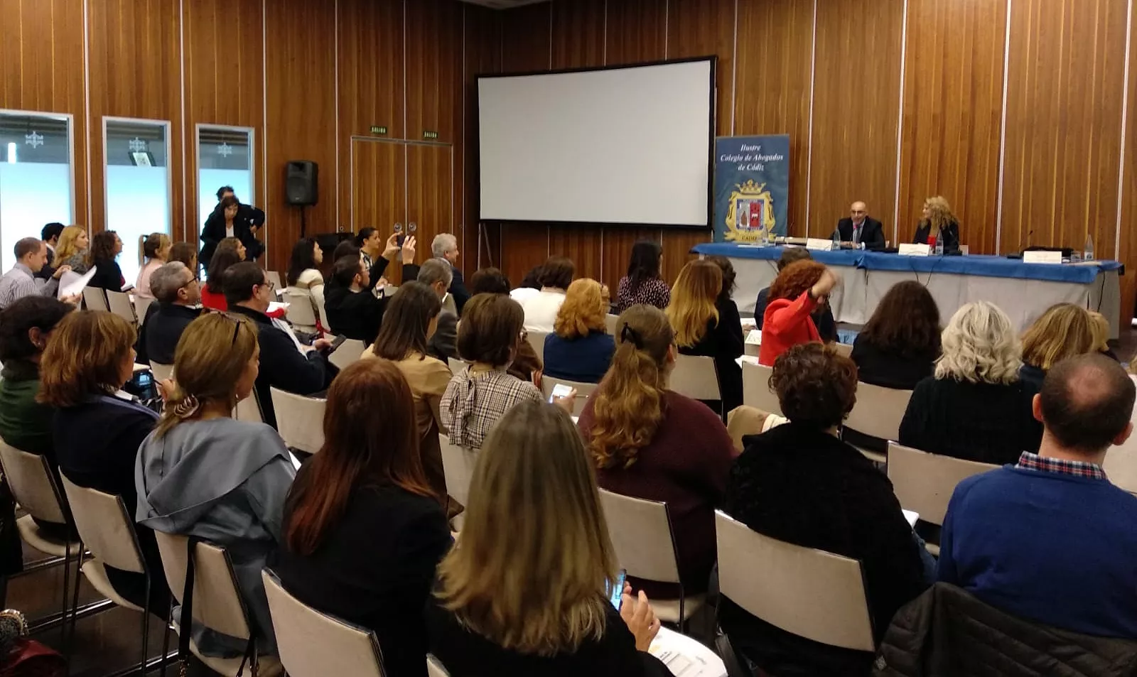 noticias cadiz colegio abogados.jpg