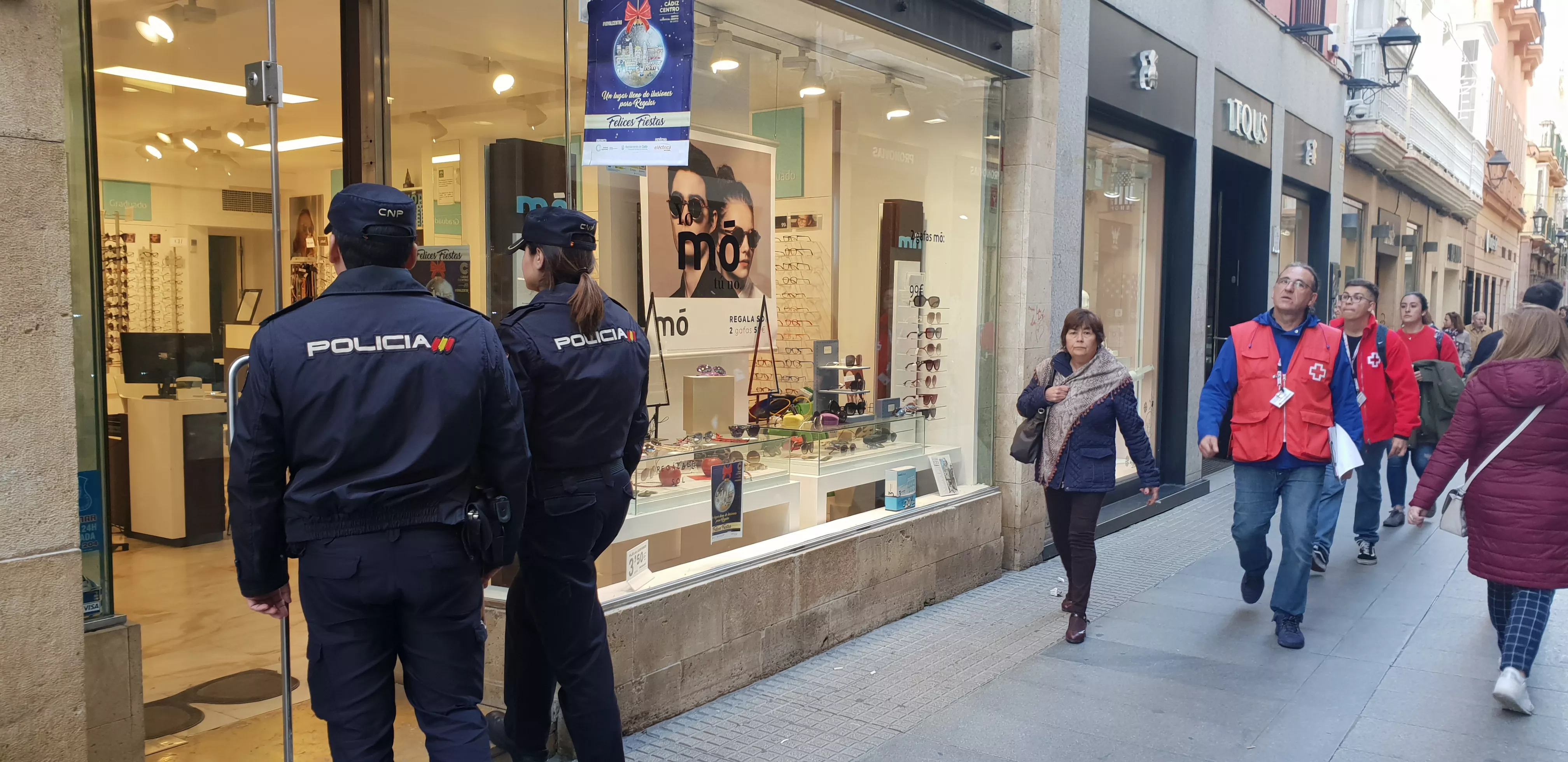 noticias cadiz policia nacional comercio.jpg