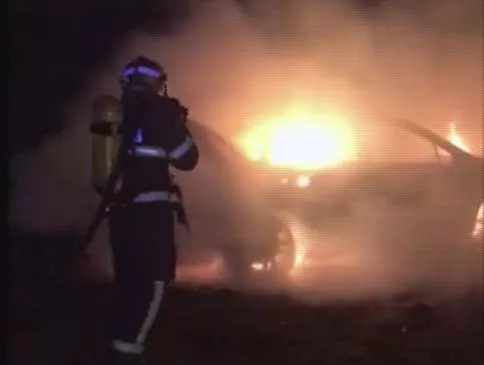 noticias cadiz incendio coche chiclana.jpg