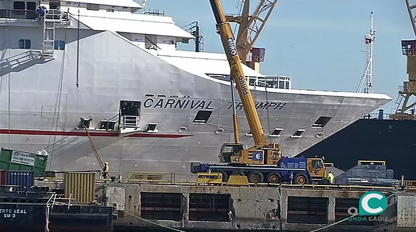 noticias cadiz Carnival Triumph.jpg
