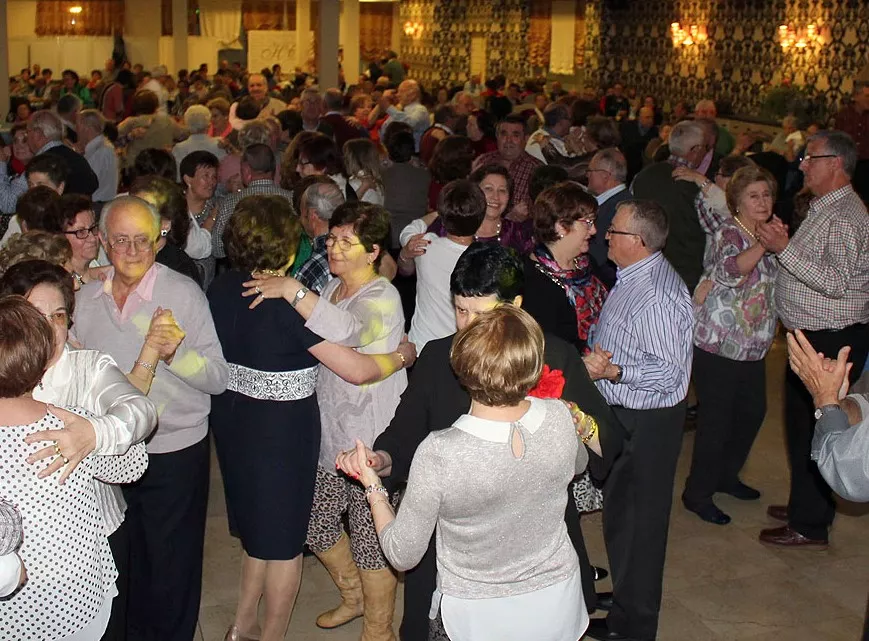 noticias cadiz bailes mayores_0.jpg