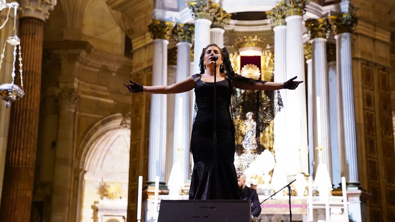 noticias cadiz conicerto_lauragallego_catedral_1_17_03_18.jpg