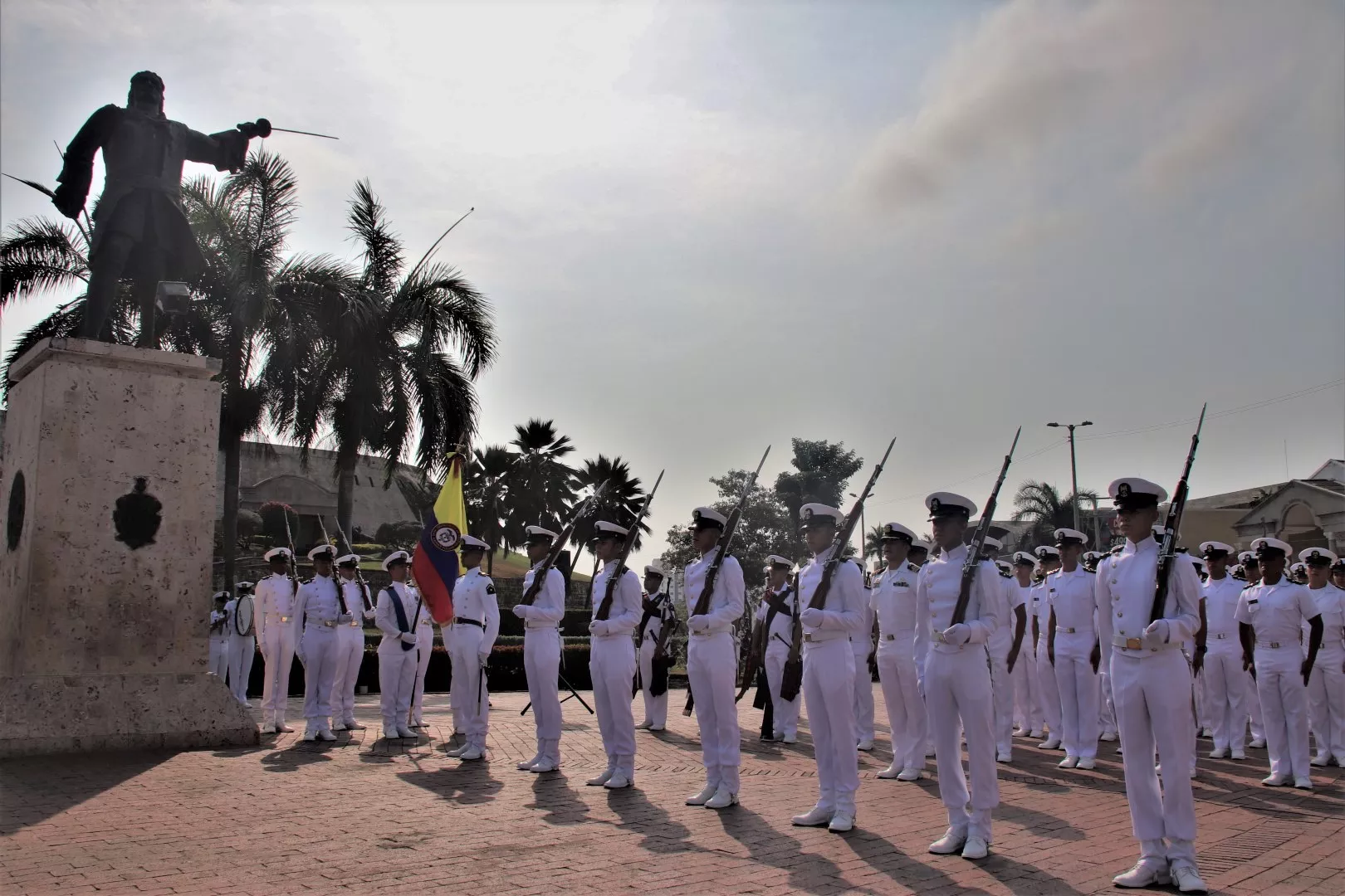 noticias cadiz homenaje elcano a blas de lezo en cartagena.jpg