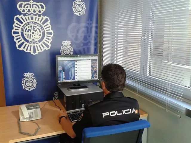 noticias cadiz policia investigacion internet.jpg