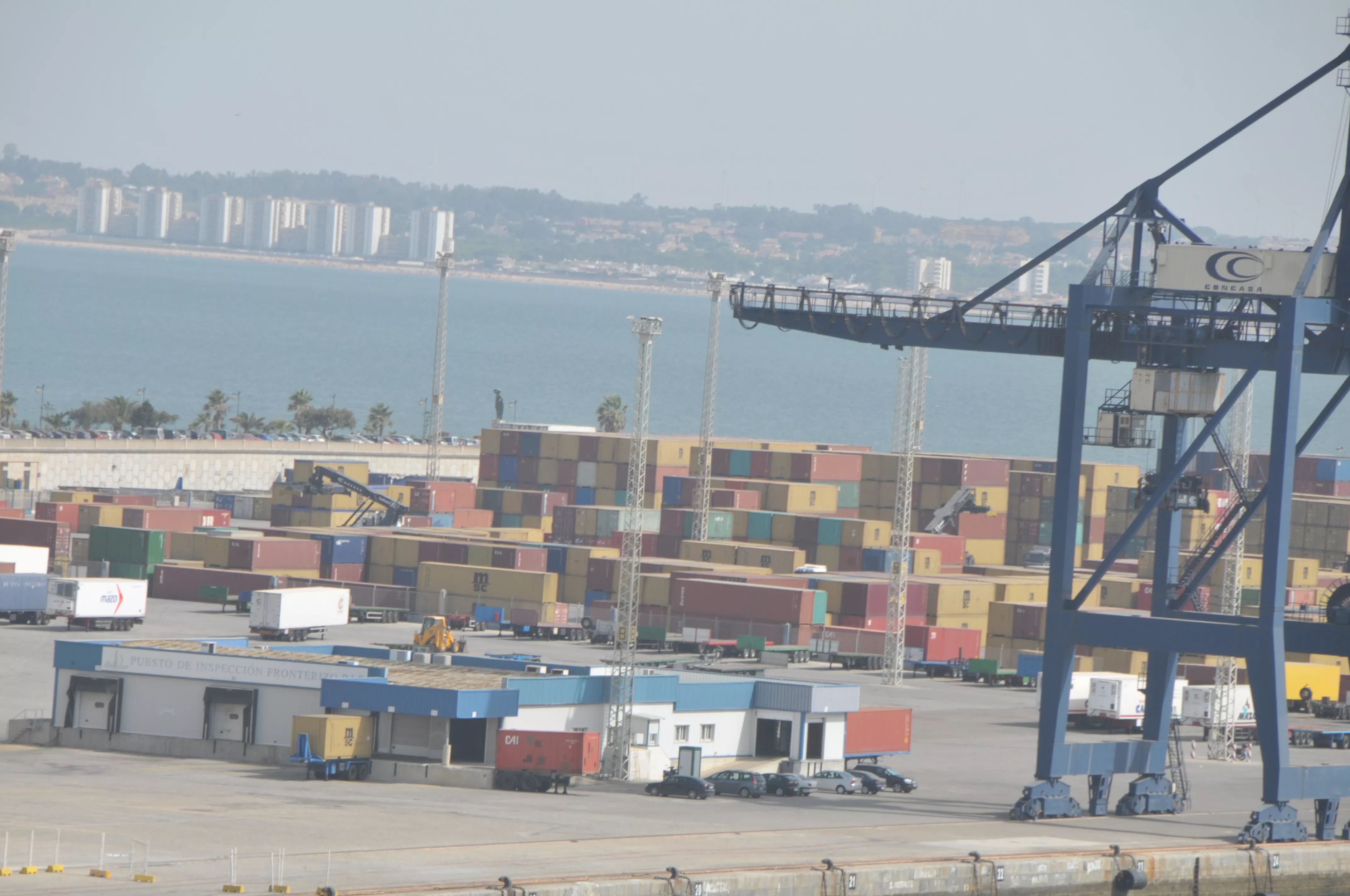 noticias cadiz contenedores muelle cadiz_0_0.jpg