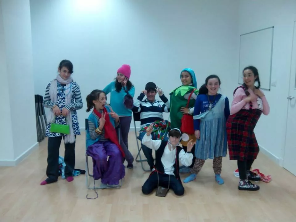 noticias cadiz talleres teatro la ofendida.jpg