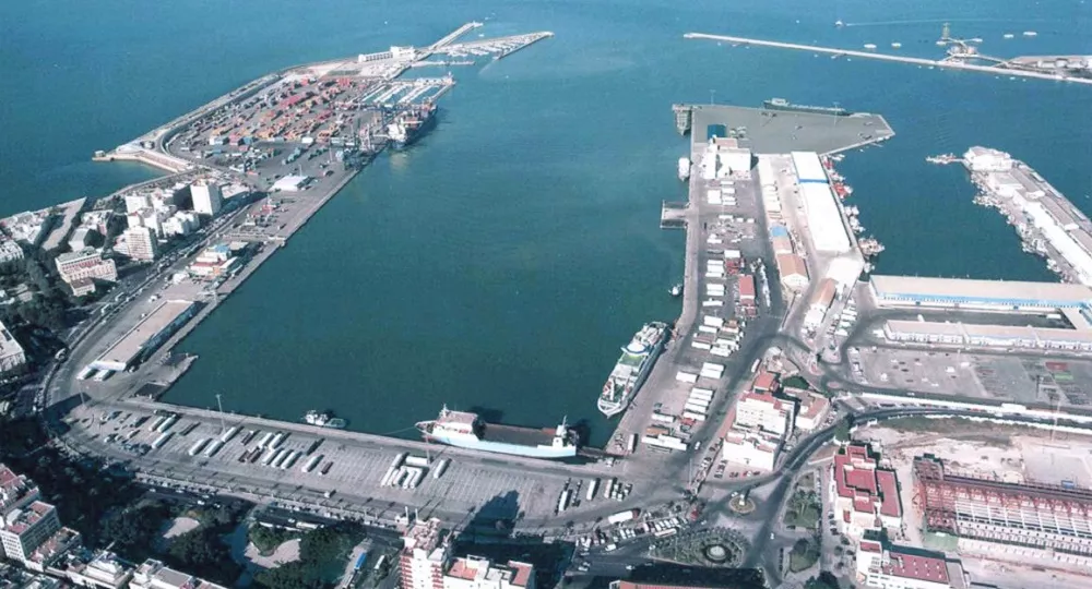 noticias cadiz Muelle-de-Cádiz.jpg