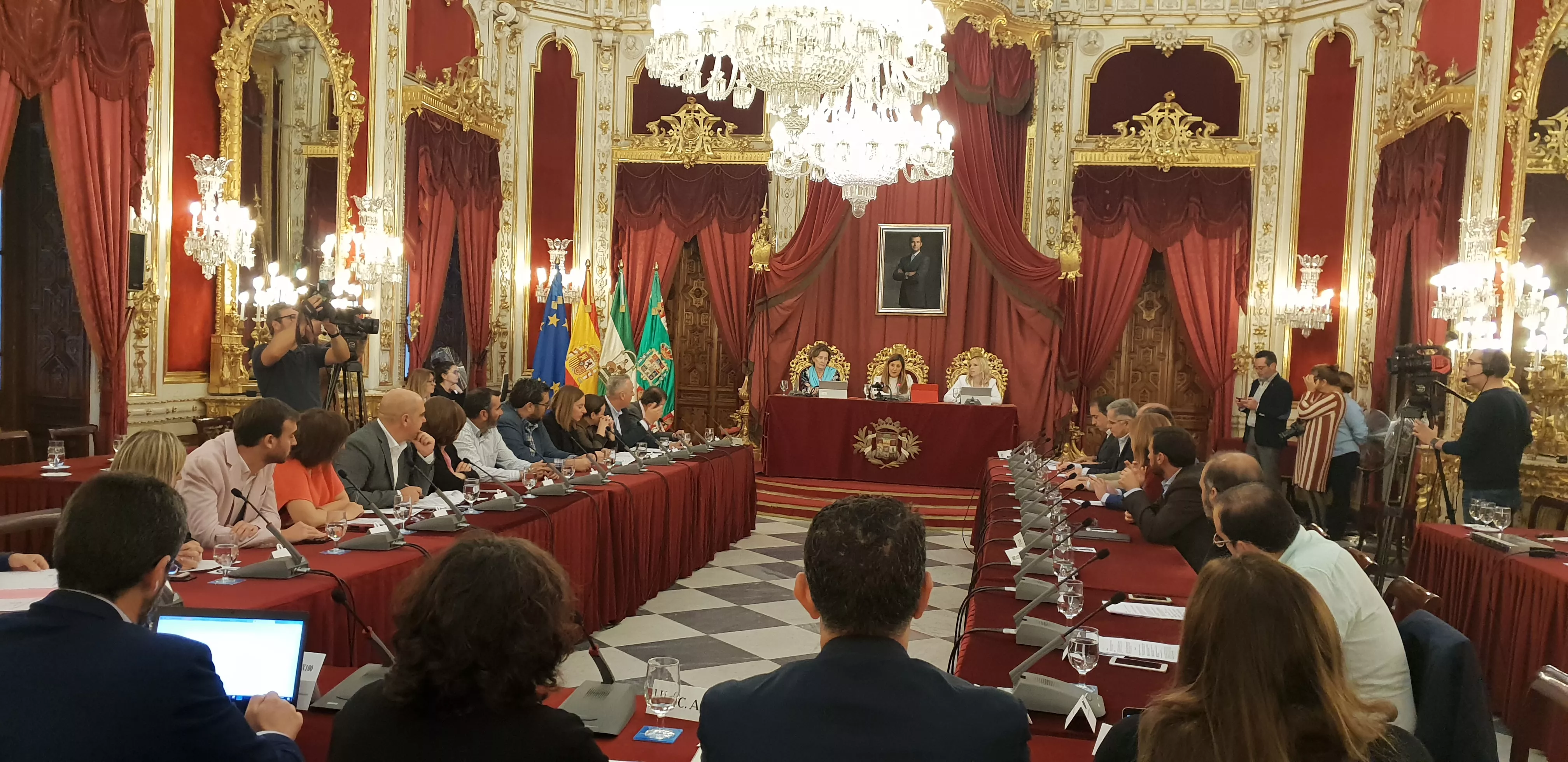 noticias cadiz pleno diputacion_7.jpg