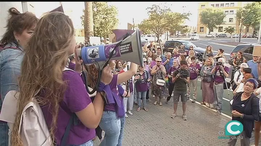 NOTICIAS CADIZ MANIFESTACION FEMINISTA.jpg