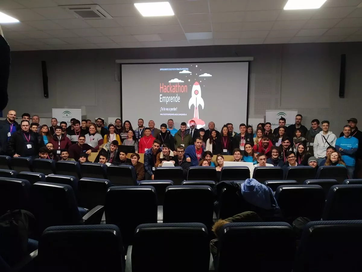 noticias cadiz  HACKATHON EMPRENDE.jpg