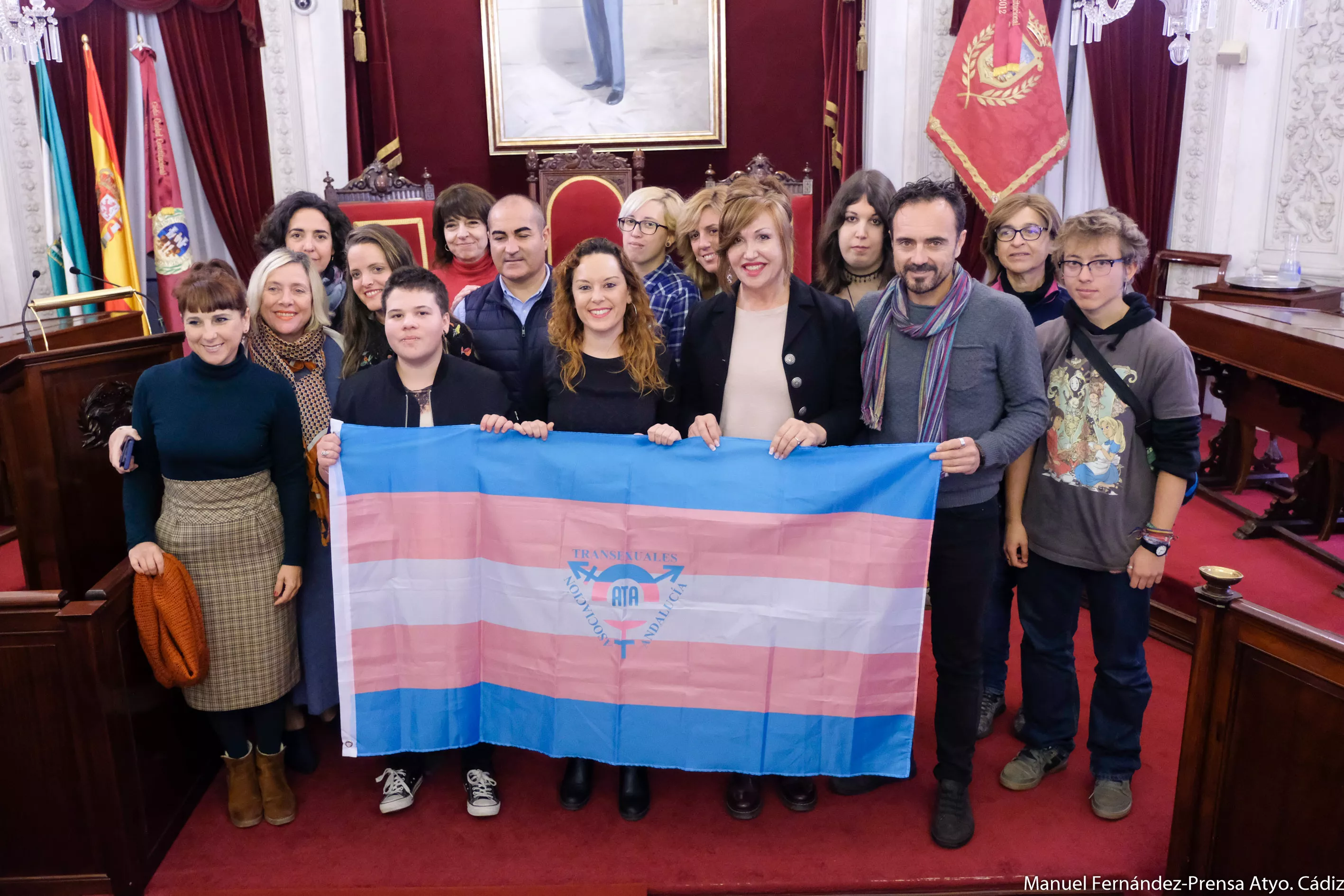 noticias cadiz izado bandera trans-038.JPG